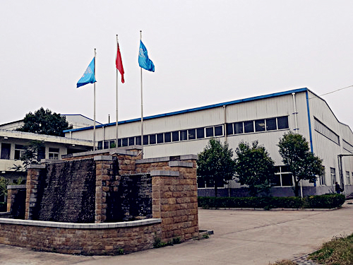 近观厂房