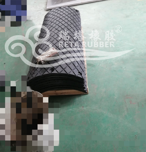 瑞塔橡胶瓦壳胶板发货